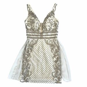 Vienna Heavily Beaded Sequin Dress Ivory Size 4 Prom Cocktail